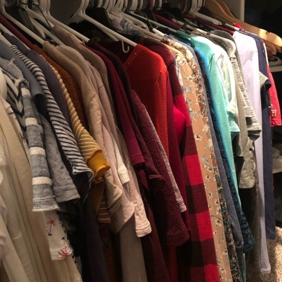 Reseller Inventory Mystery Box - Women’s Various Sizes | Midrange Brands - Picture 3 of 5